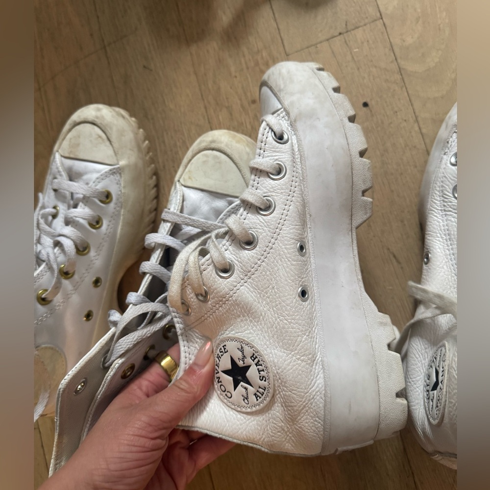 2 pairs leather converse all stars